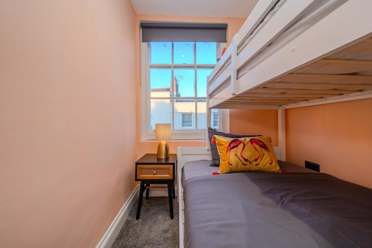 Seafront 3 Bedroom Flat Sleep 10 Guests Apartment *