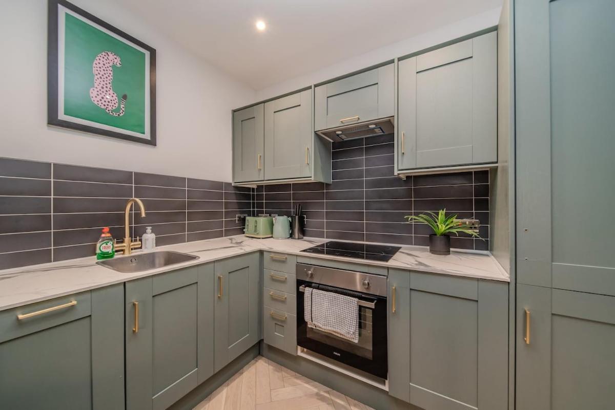 Seafront 3 Bedroom Flat Sleep 10 Guests * Brighton