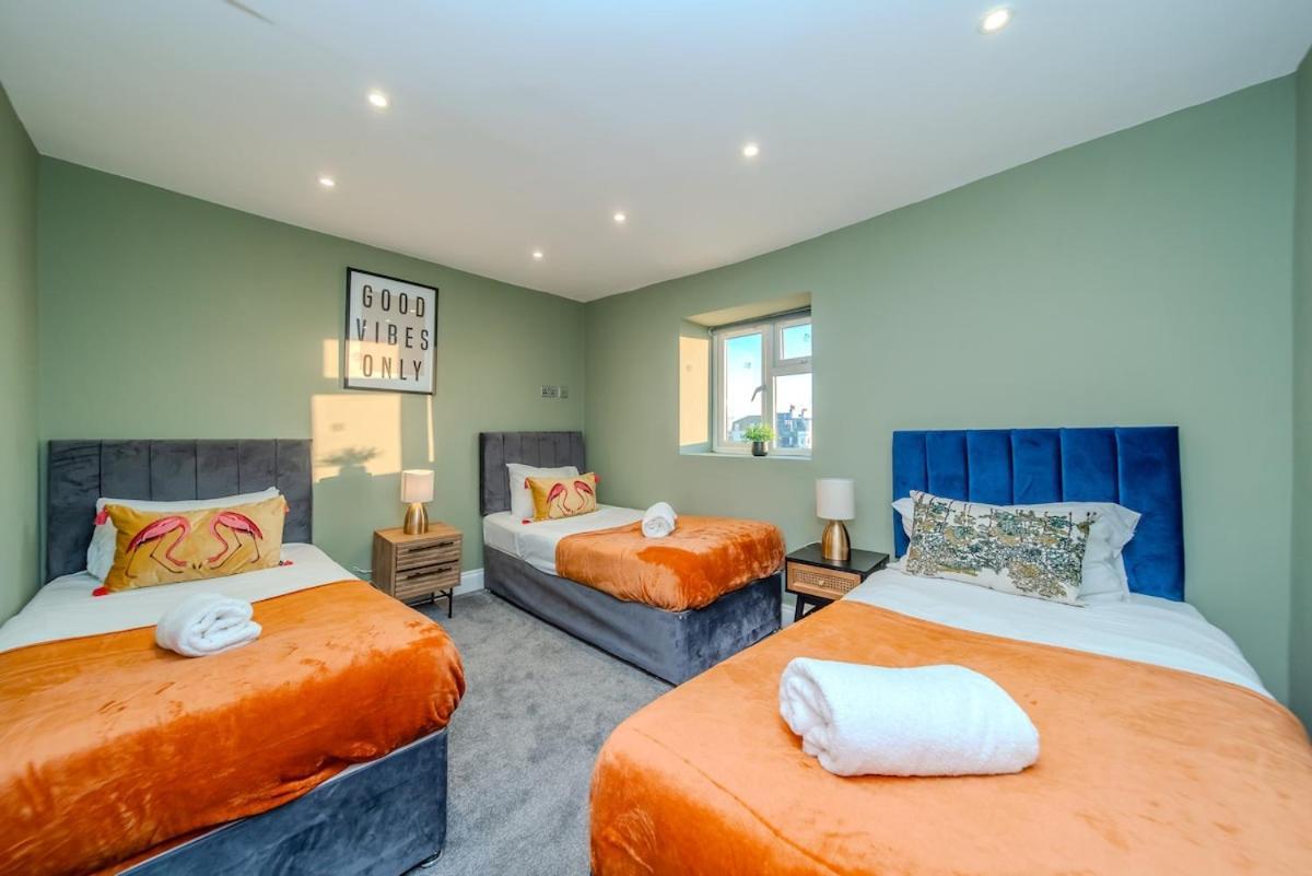 Apartment Seafront 3 Bedroom Flat Sleep 10 Guests *