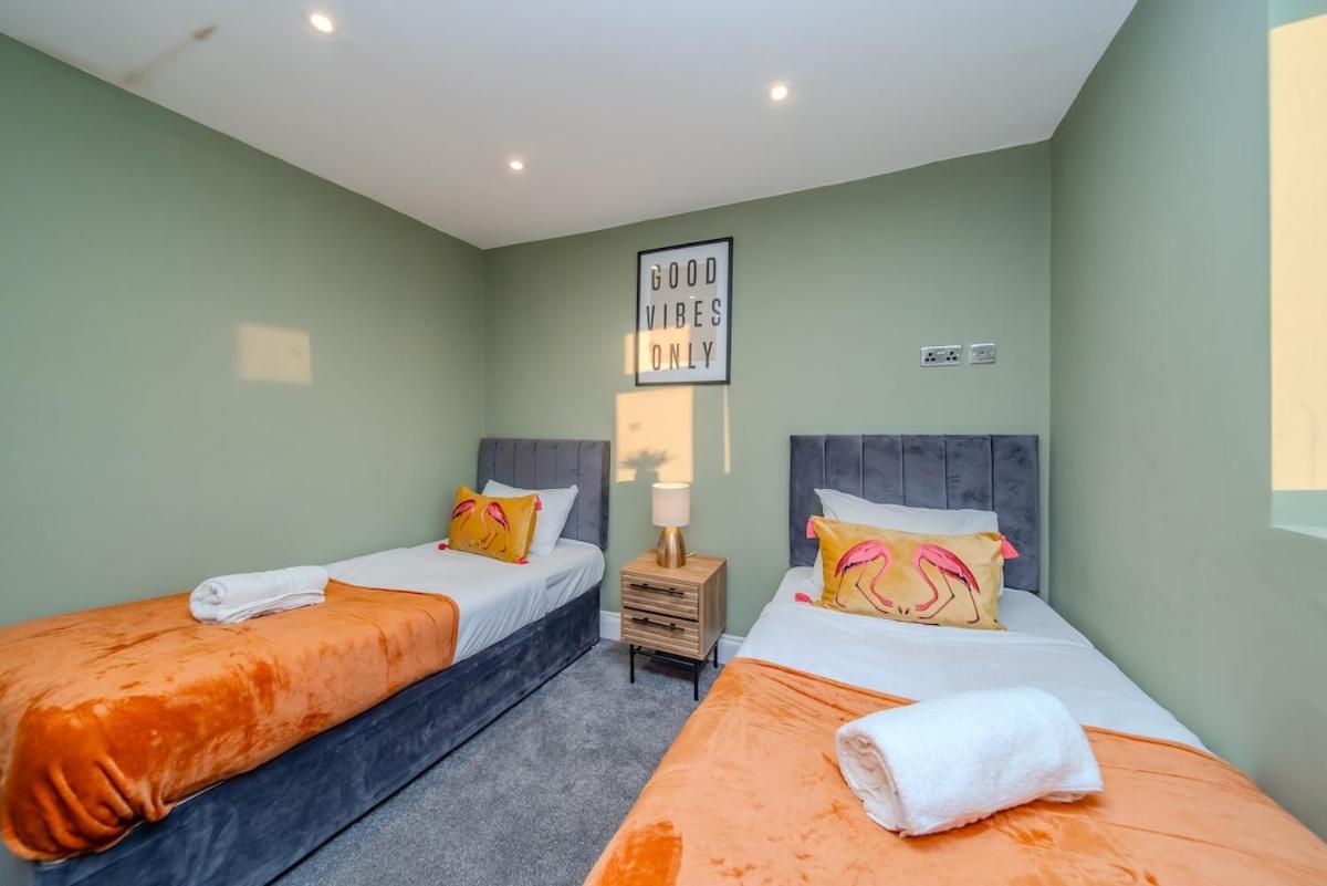 Seafront 3 Bedroom Flat Sleep 10 Guests Apartment Brighton