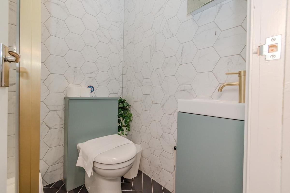 Seafront 3 Bedroom Flat Sleep 10 Guests * Brighton
