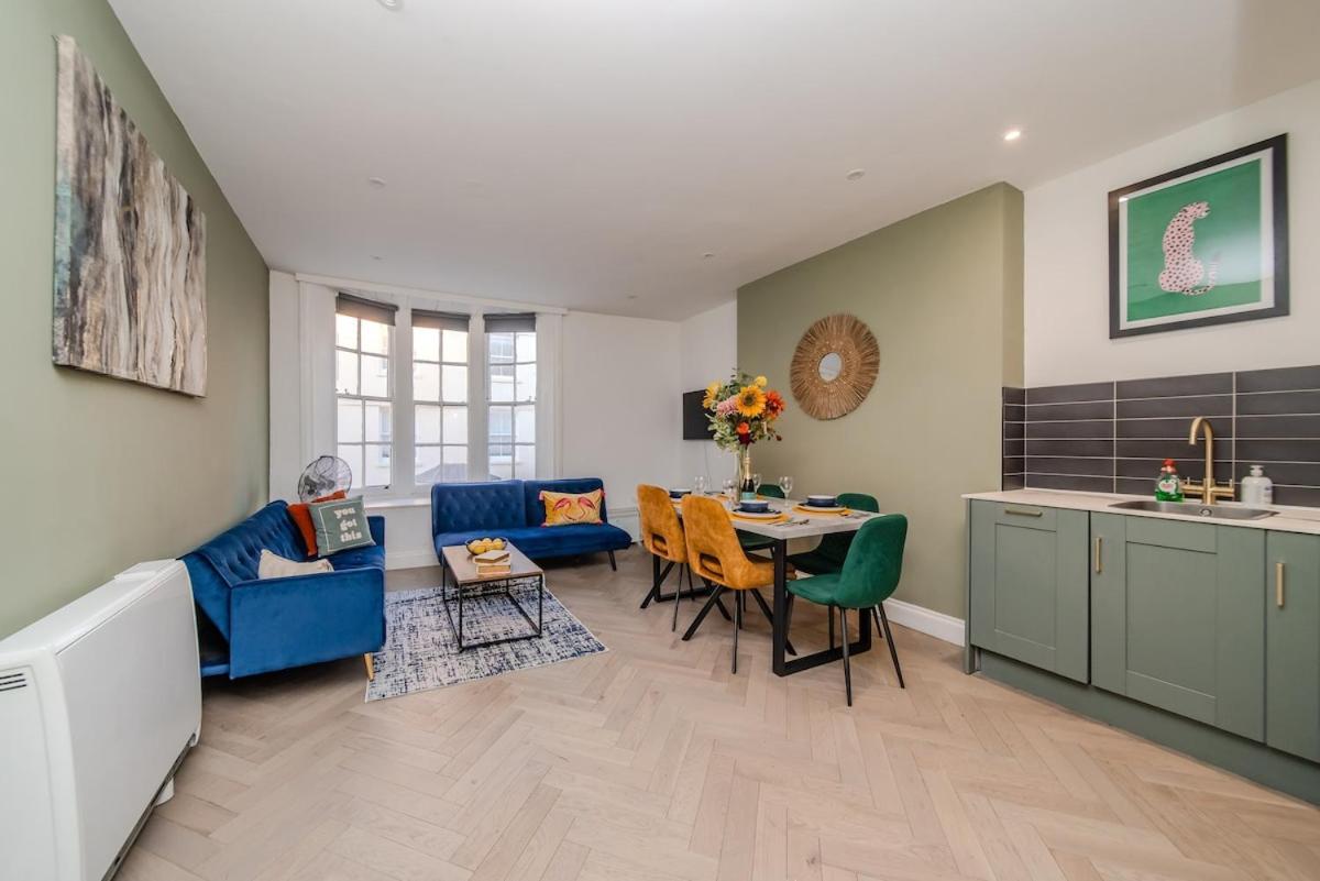 Seafront 3 Bedroom Flat Sleep 10 Guests Apartment Brighton